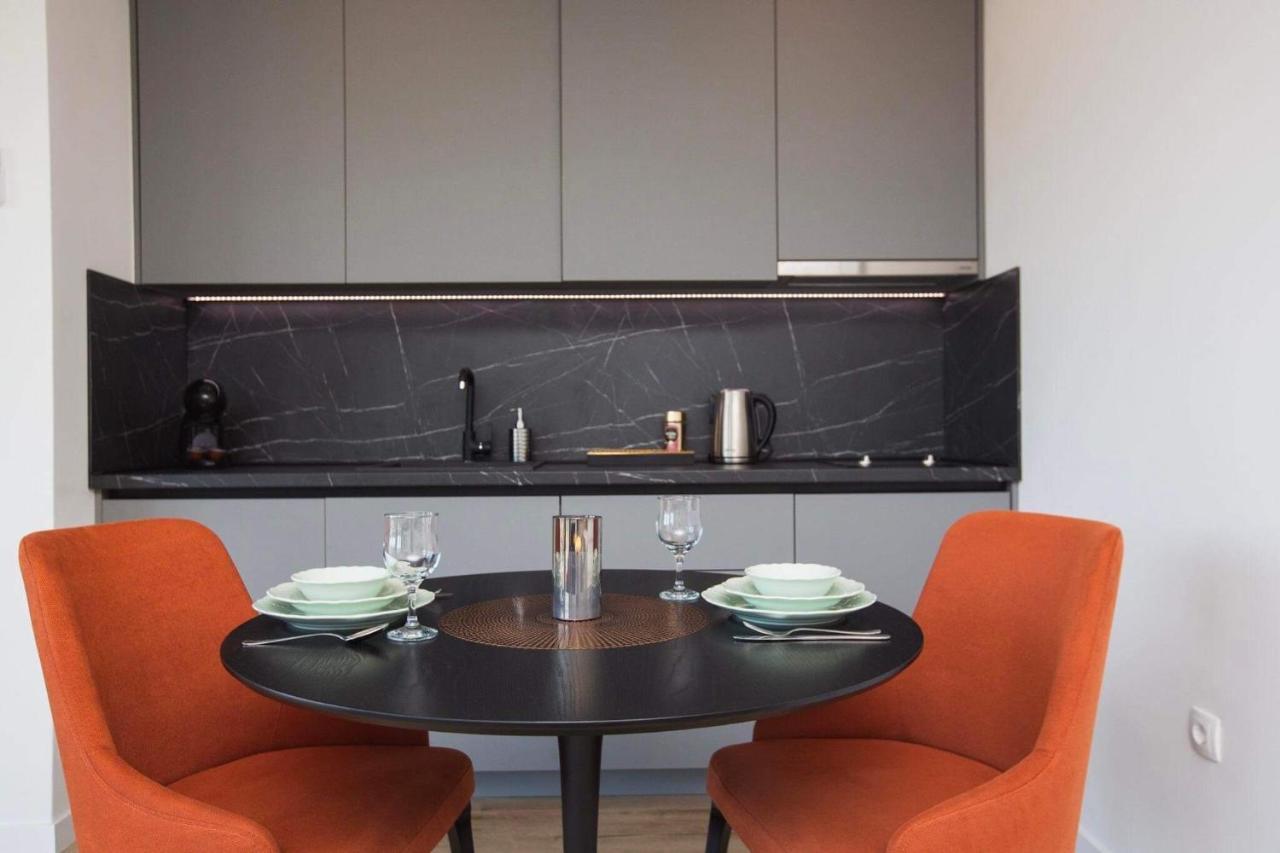 מוסטר Apartment Romansa מראה חיצוני תמונה