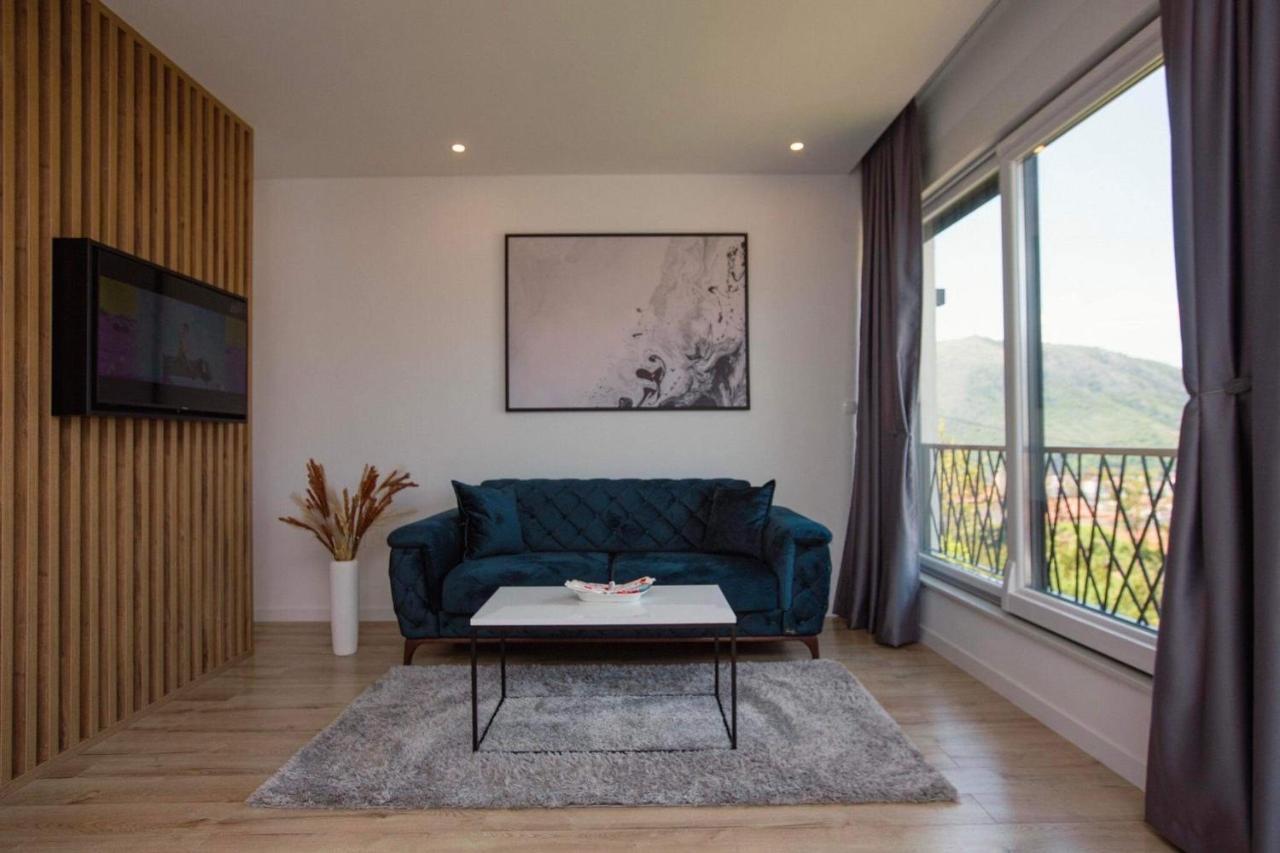 מוסטר Apartment Romansa מראה חיצוני תמונה